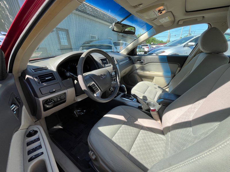 Used 2012 Ford Fusion SE image 9