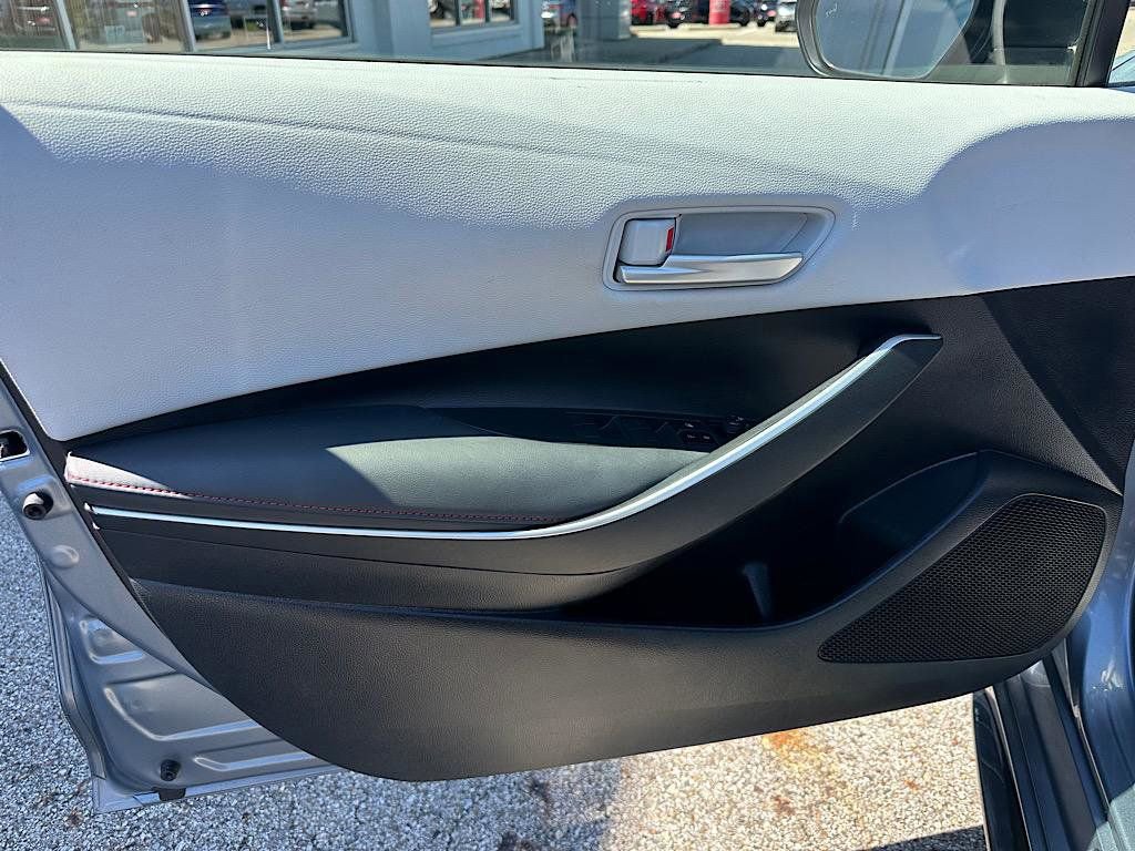 Certified 2023 Toyota Corolla SE w/ SE Premium Package image 15