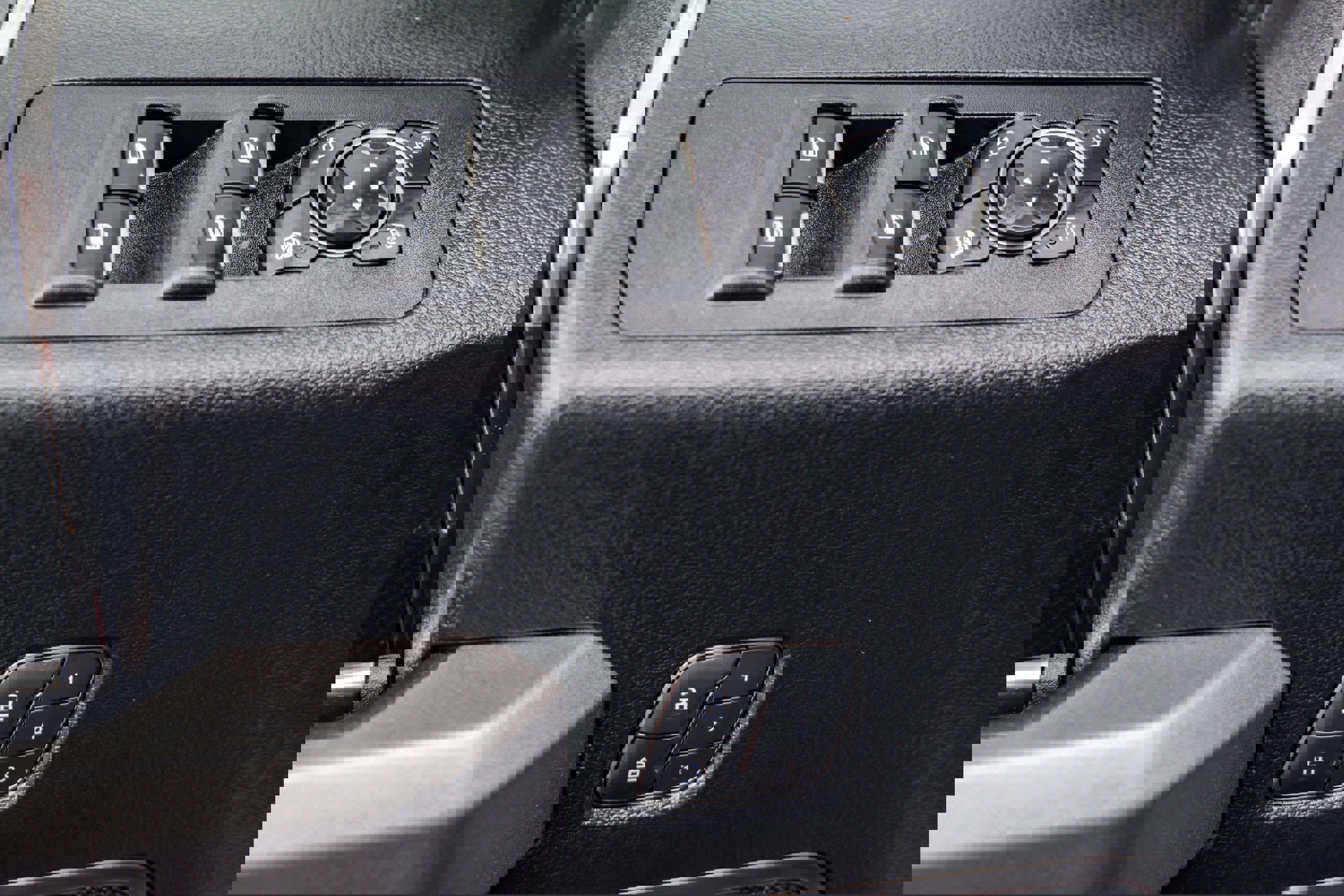 Used 2018 Ford F150 Raptor w/ Equipment Group 802A Luxury image 21