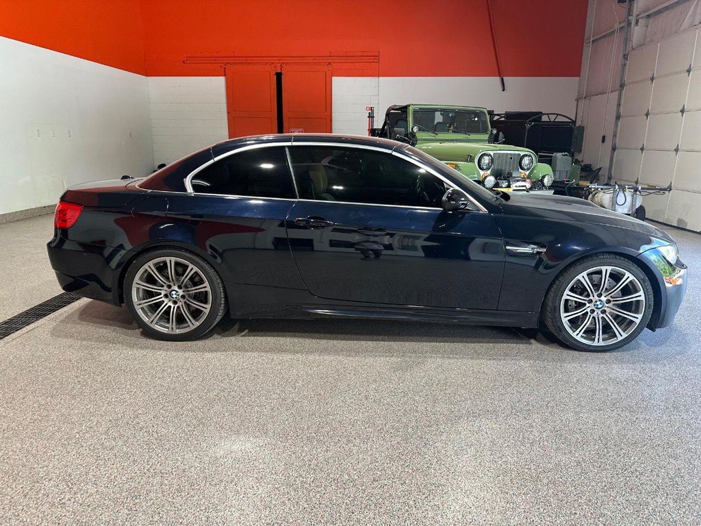 Used 2013 BMW M3 Convertible RWD video 2