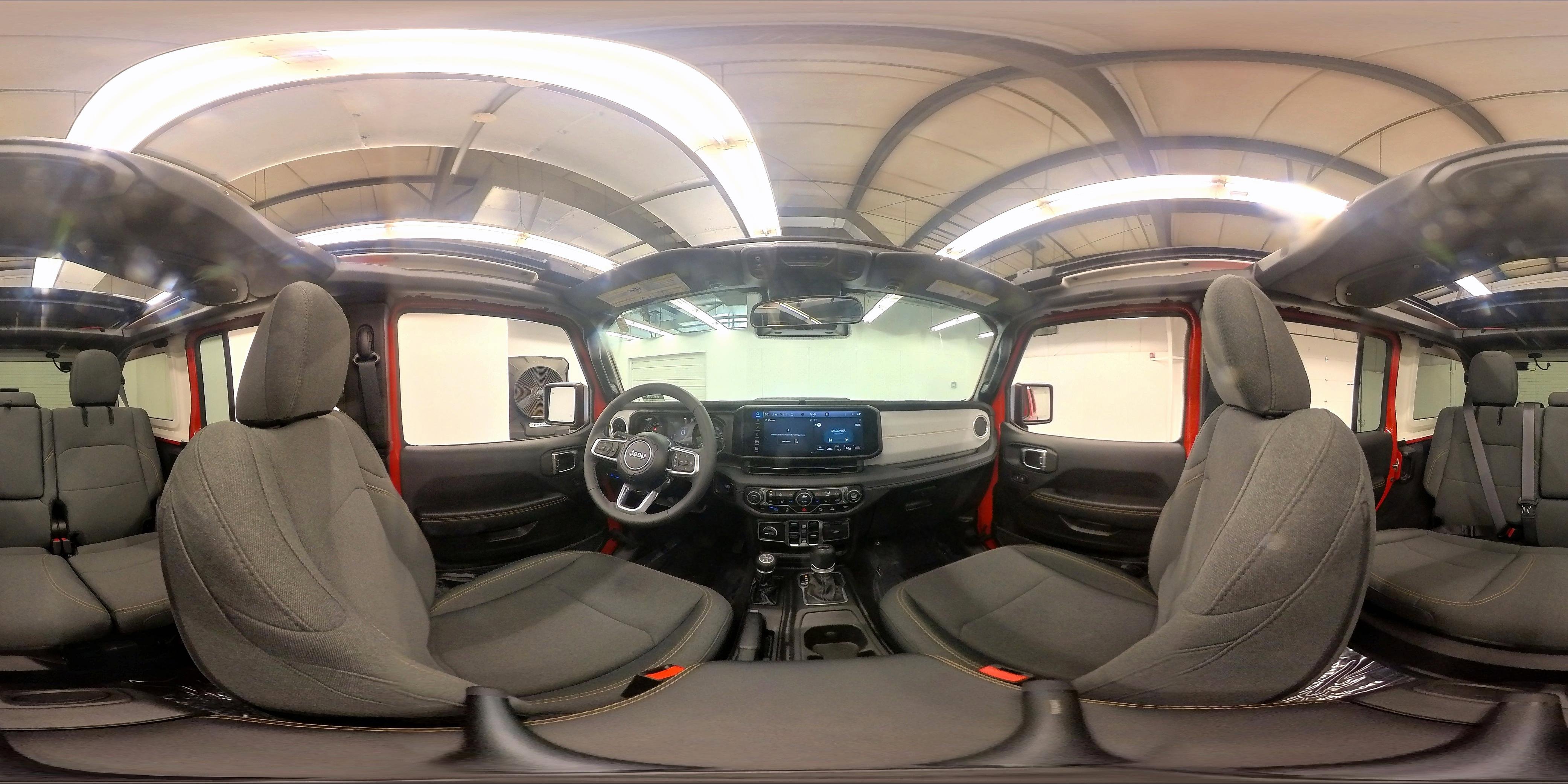 Used 2025 Jeep Wrangler Unlimited Sahara w/ Safety Group AWD/4WD image 41