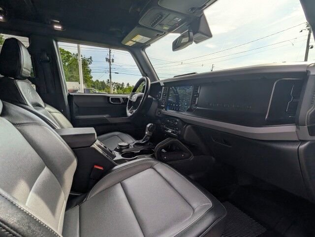 Used 2023 Ford Bronco Everglades AWD/4WD image 16