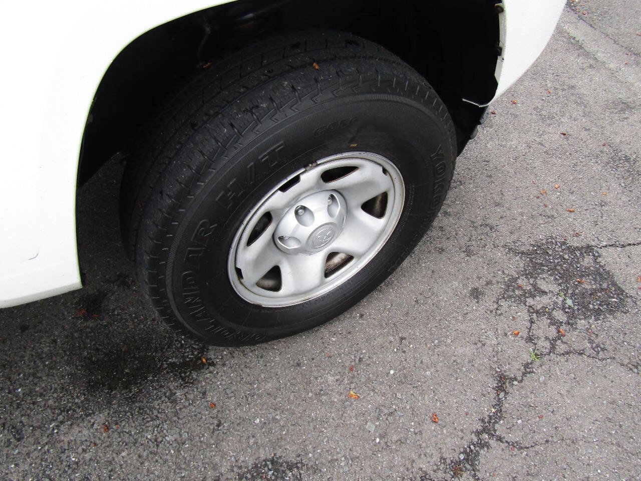 Used 2021 Toyota Tacoma SR RWD image 32