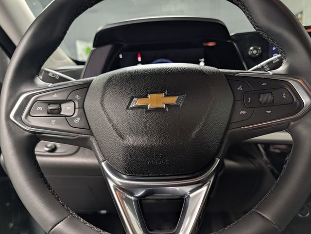 Used 2025 Chevrolet Trax LT w/ Driver Confidence Package image 18