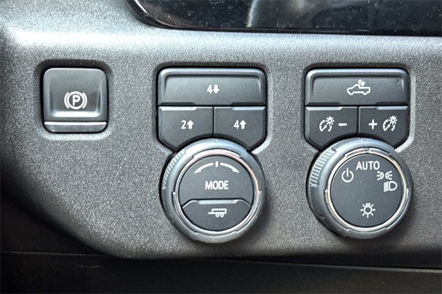 Certified 2024 Chevrolet Silverado 2500 LT image 39