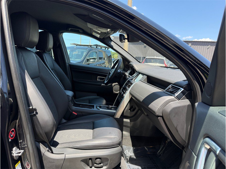 Used 2019 Land Rover Discovery Sport SE AWD/4WD image 45