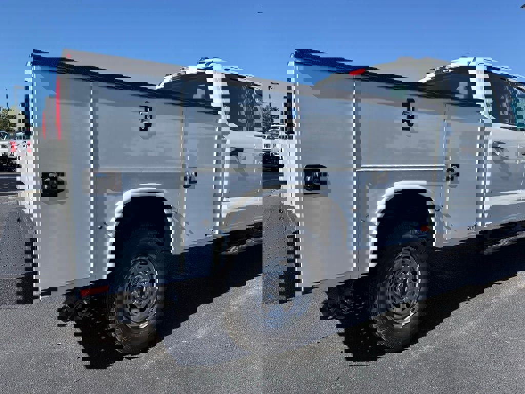 New 2026 Ford F250 XL w/ XL Chrome Package image 5