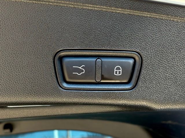 Used 2024 Maserati Grecale GT image 20