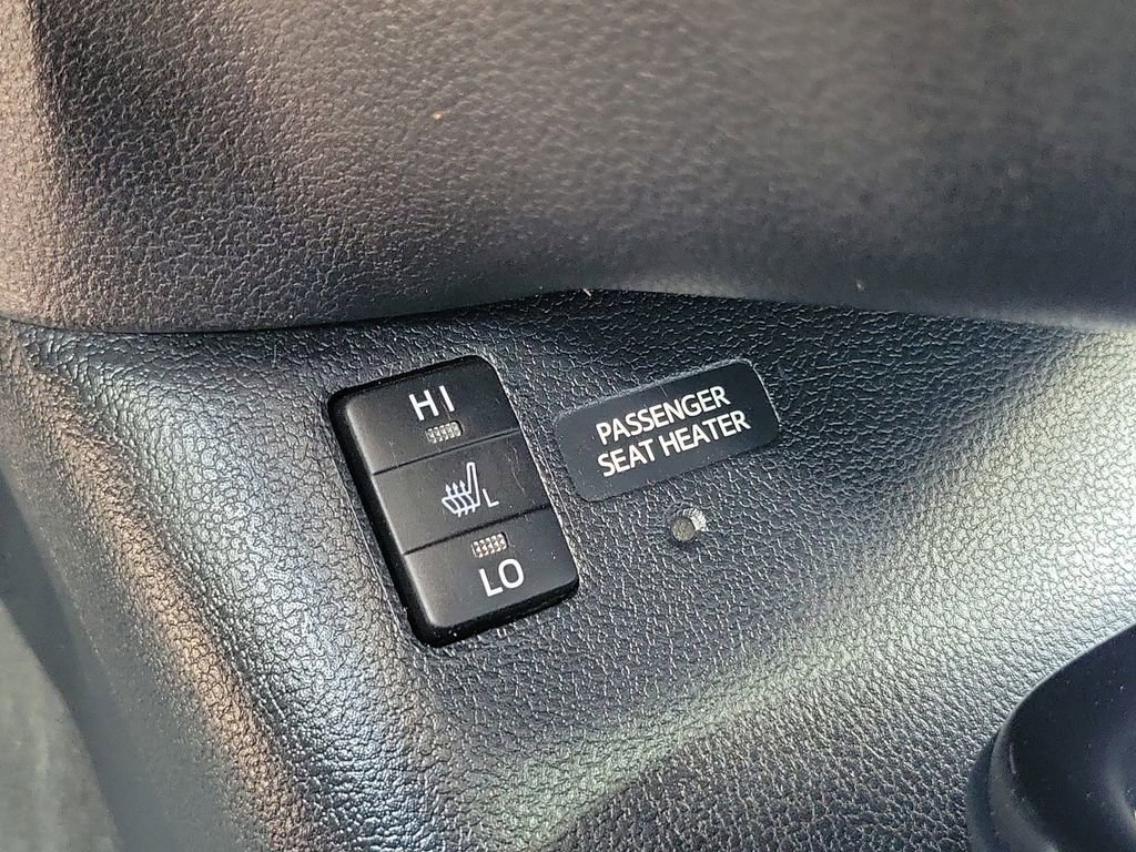 Used 2019 Toyota Prius Prime Advanced FWD image 13