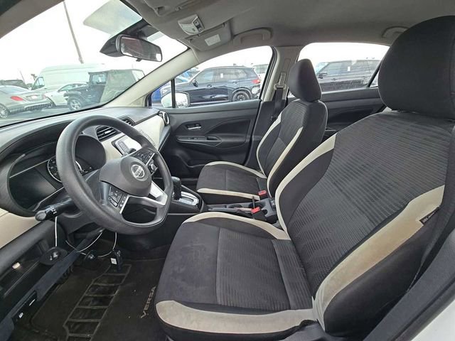 Used 2022 Nissan Versa SV FWD image 8