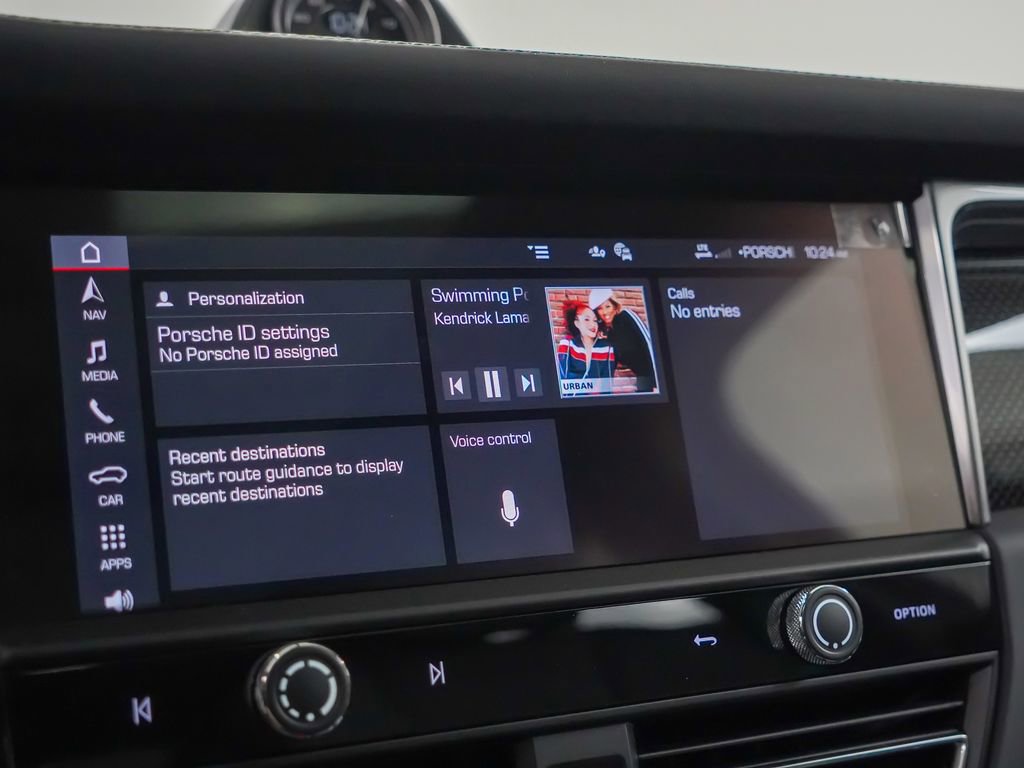 Certified 2026 Porsche Macan GTS image 30