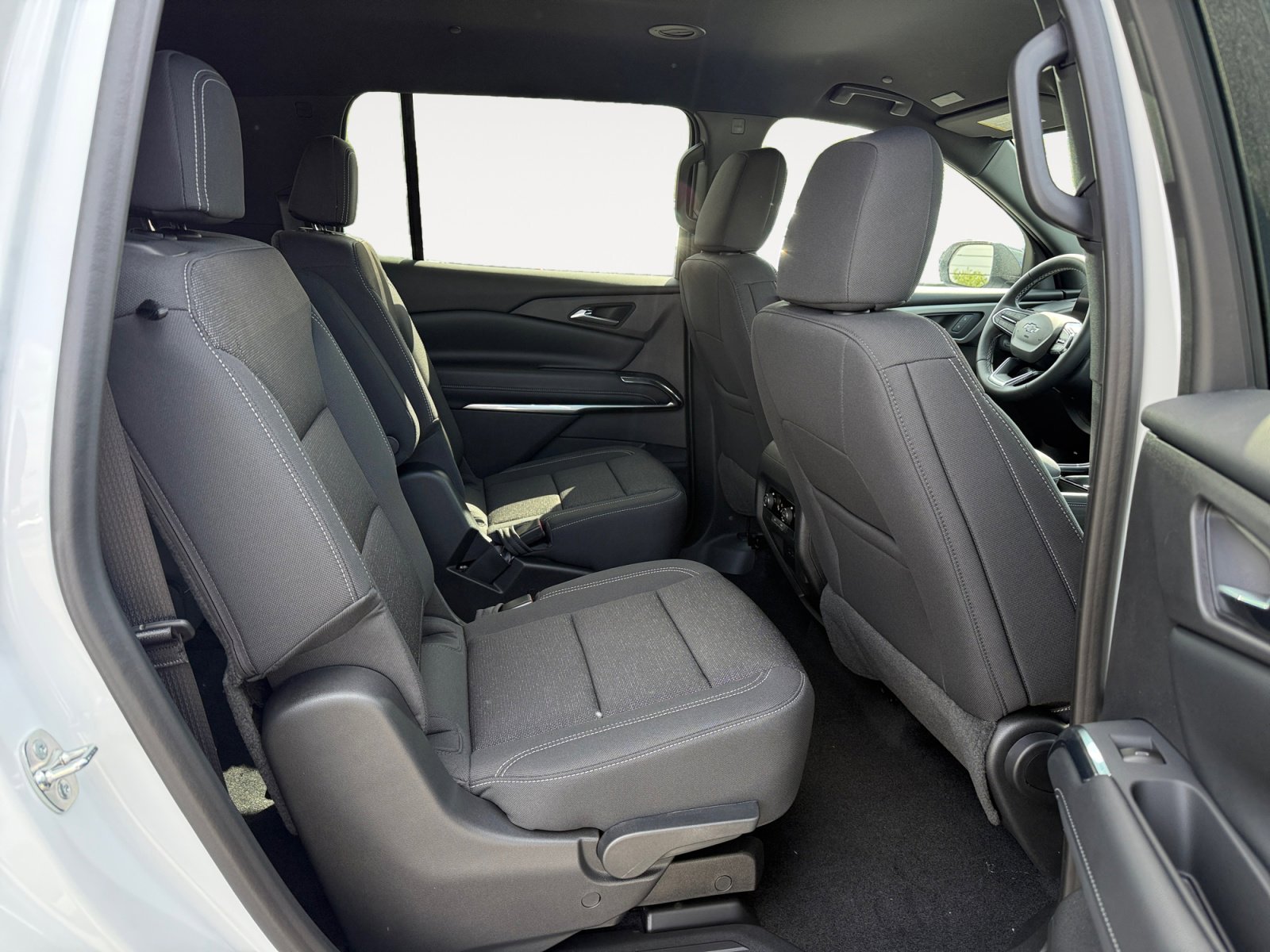 New 2026 Chevrolet Traverse LT FWD image 18