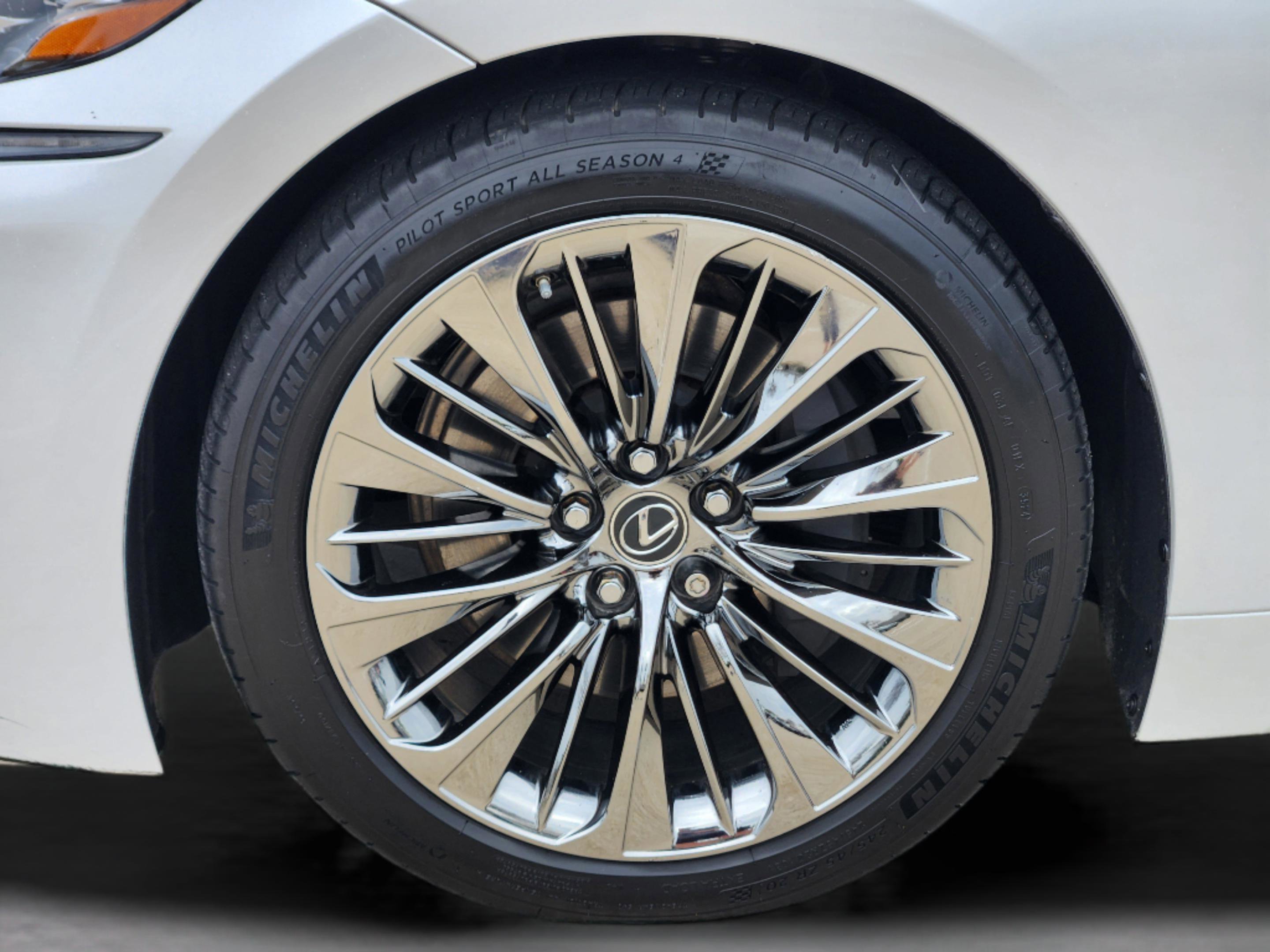 Used 2020 Lexus LS 500 w/ Interior Upgrade Package image 42