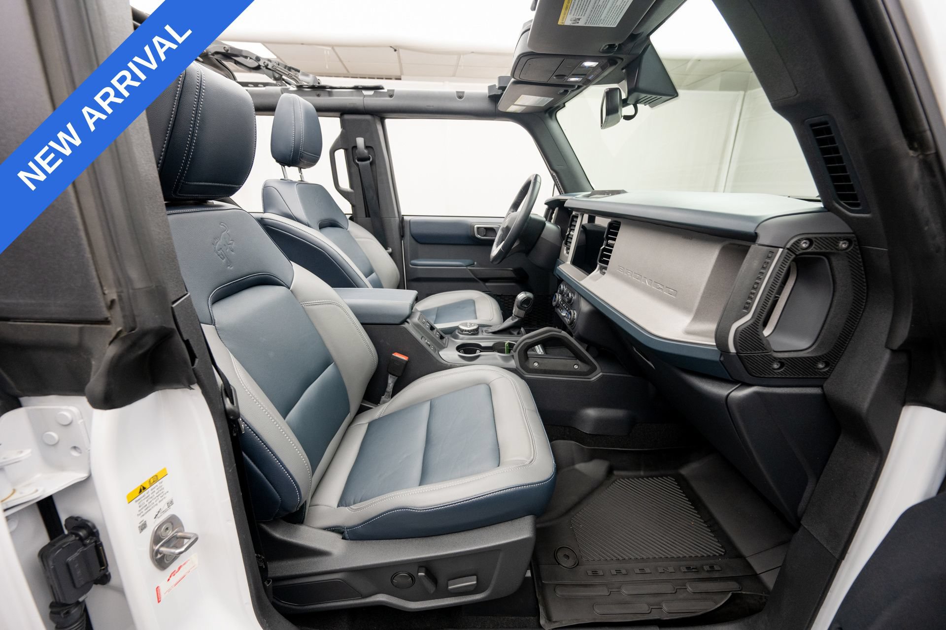 Used 2024 Ford Bronco Outer Banks AWD/4WD image 13
