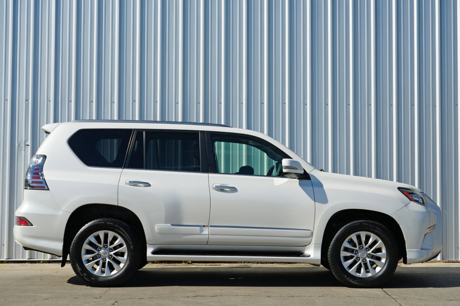 Used 2014 Lexus GX 460 image 54