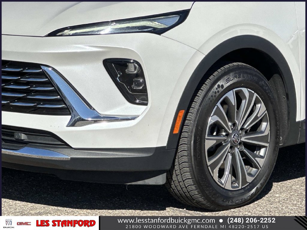 Used 2024 Buick Envision Preferred AWD/4WD image 9