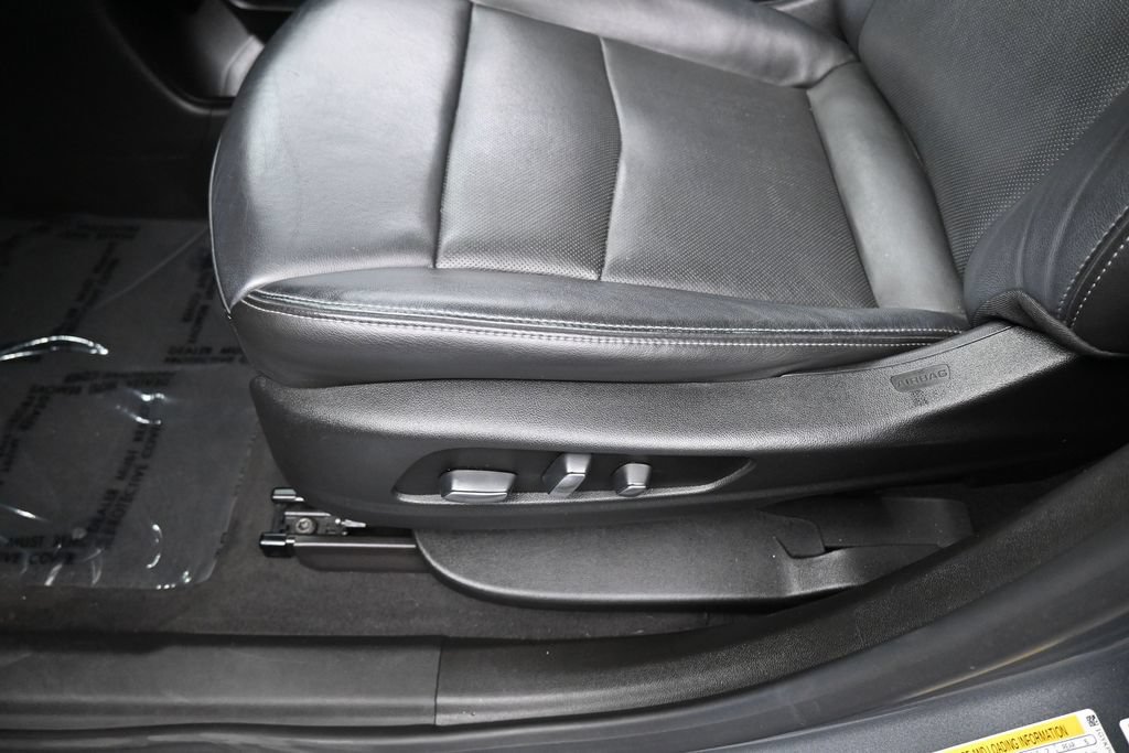 Used 2020 Cadillac XT6 Premium Luxury FWD image 18