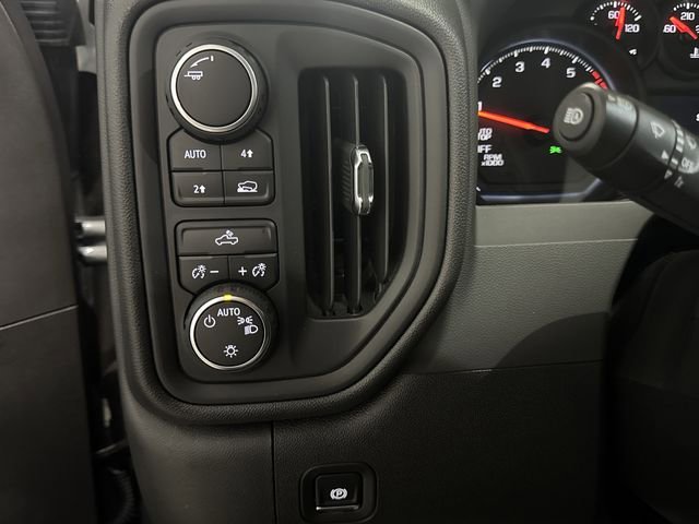 Certified 2025 Chevrolet Silverado 1500 W/T w/ WT Value Package image 18
