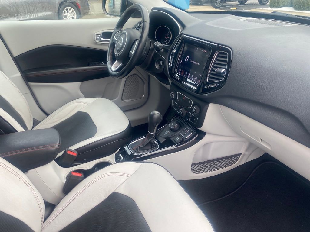 Used 2020 Jeep Compass Limited image 23