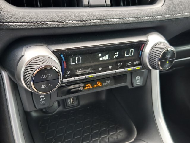 Used 2023 Toyota RAV4 XLE w/ Convenience Package FWD image 18