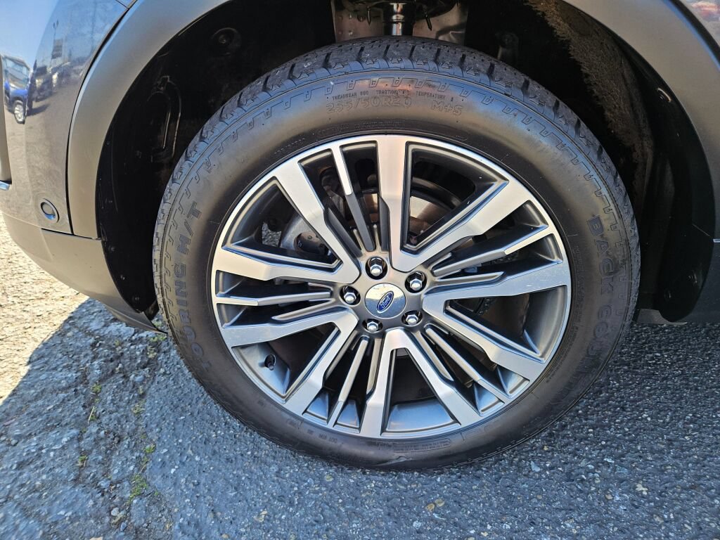 Used 2017 Ford Explorer Platinum AWD/4WD image 8