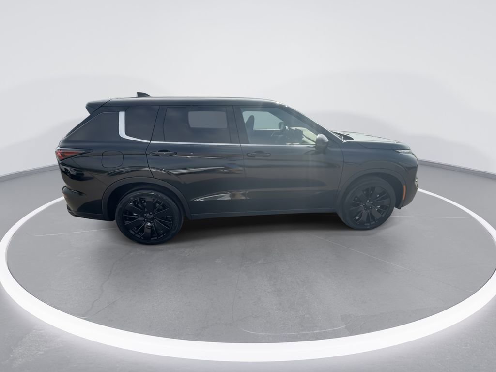 New 2026 Mitsubishi Outlander LE AWD/4WD image 9