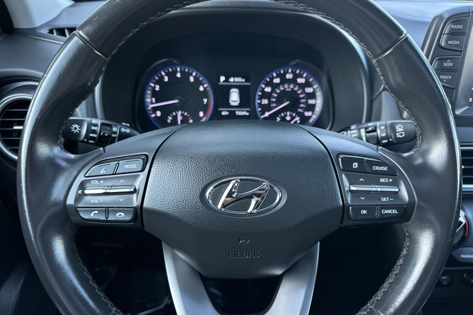 Used 2018 Hyundai Kona SEL w/ SEL Tech Package 02 image 29