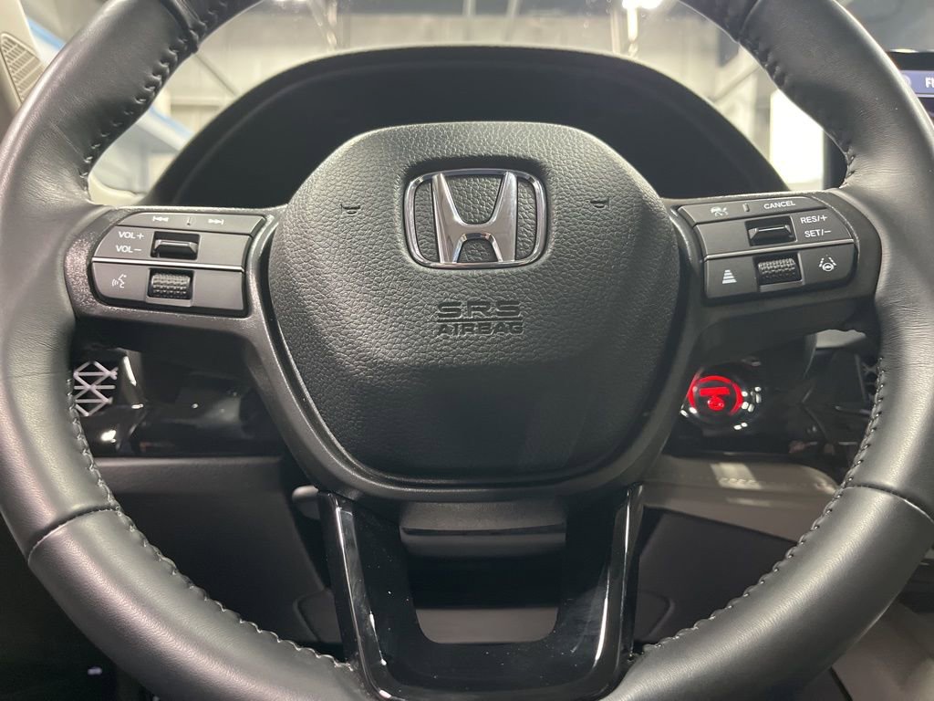 Used 2023 Honda Accord EX-L image 16