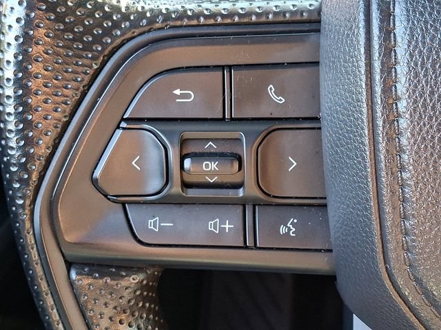 Used 2025 Toyota Tacoma SR5 AWD/4WD image 20