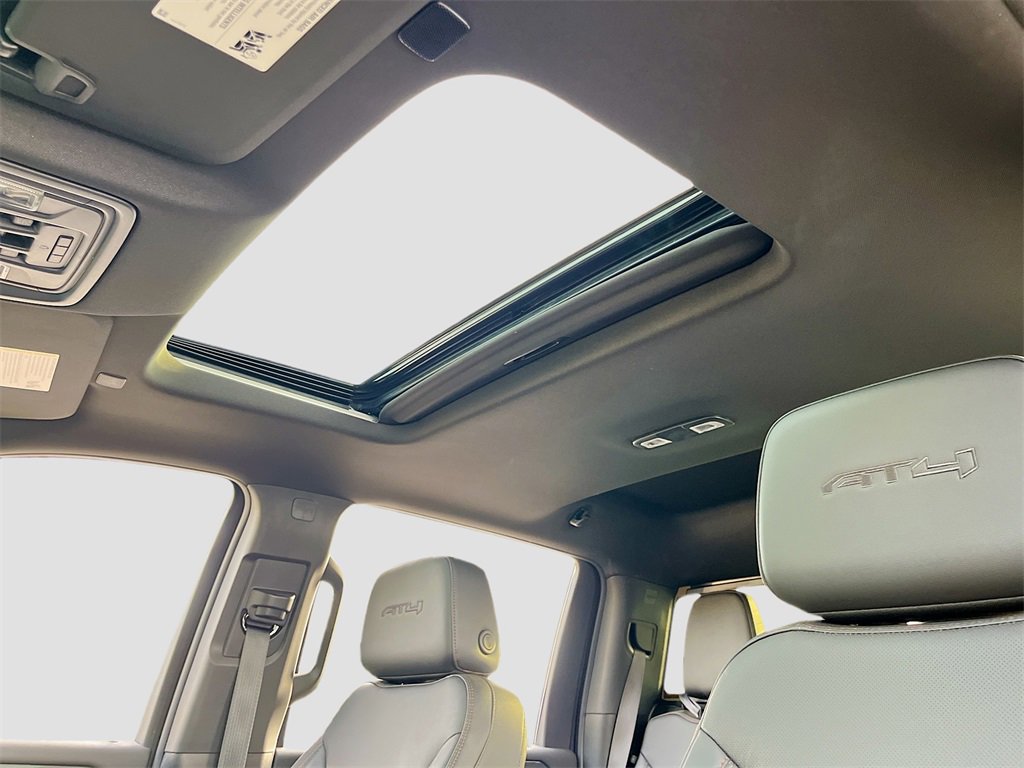 Used 2024 GMC Sierra 2500 AT4 w/ AT4 Premium Plus Package image 22