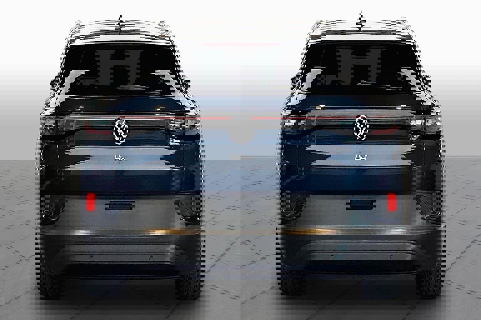 Used 2023 Volkswagen ID.4 Pro image 4