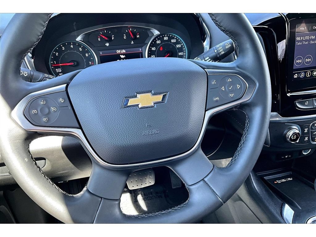 Used 2023 Chevrolet Traverse LT FWD image 17
