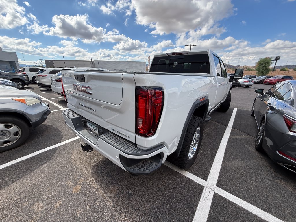 Used 2020 GMC Sierra 2500 Denali w/ Denali Ultimate Package AWD/4WD image 4