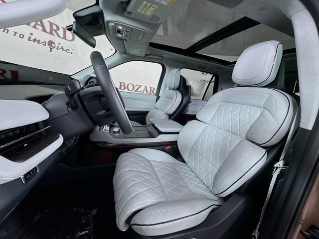 New 2025 Lincoln Navigator L Black Label image 22