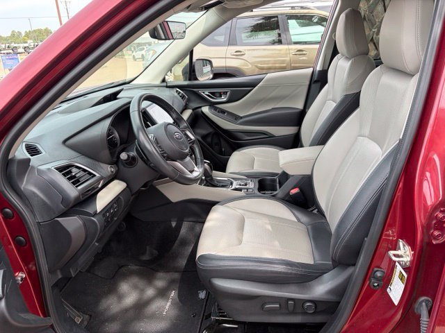 Used 2022 Subaru Forester Limited AWD/4WD image 6
