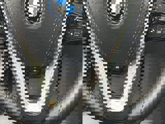 Used 2023 BMW 530e xDrive AWD/4WD image 27