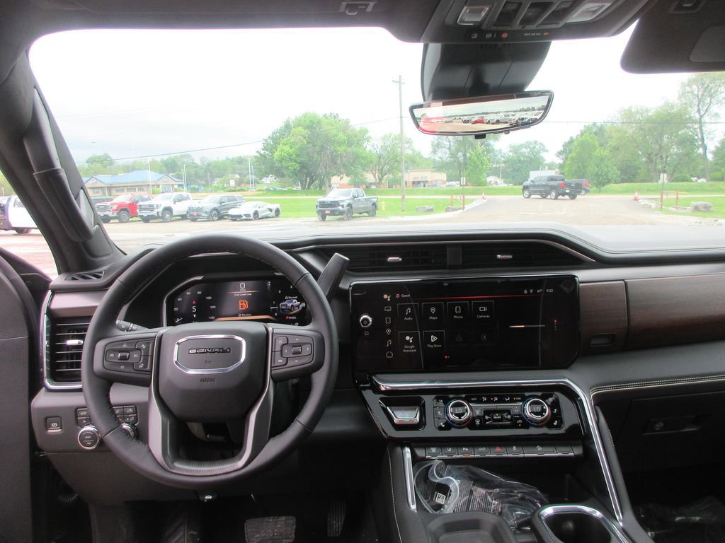 New 2026 GMC Sierra 3500 Denali Ultimate AWD/4WD image 17
