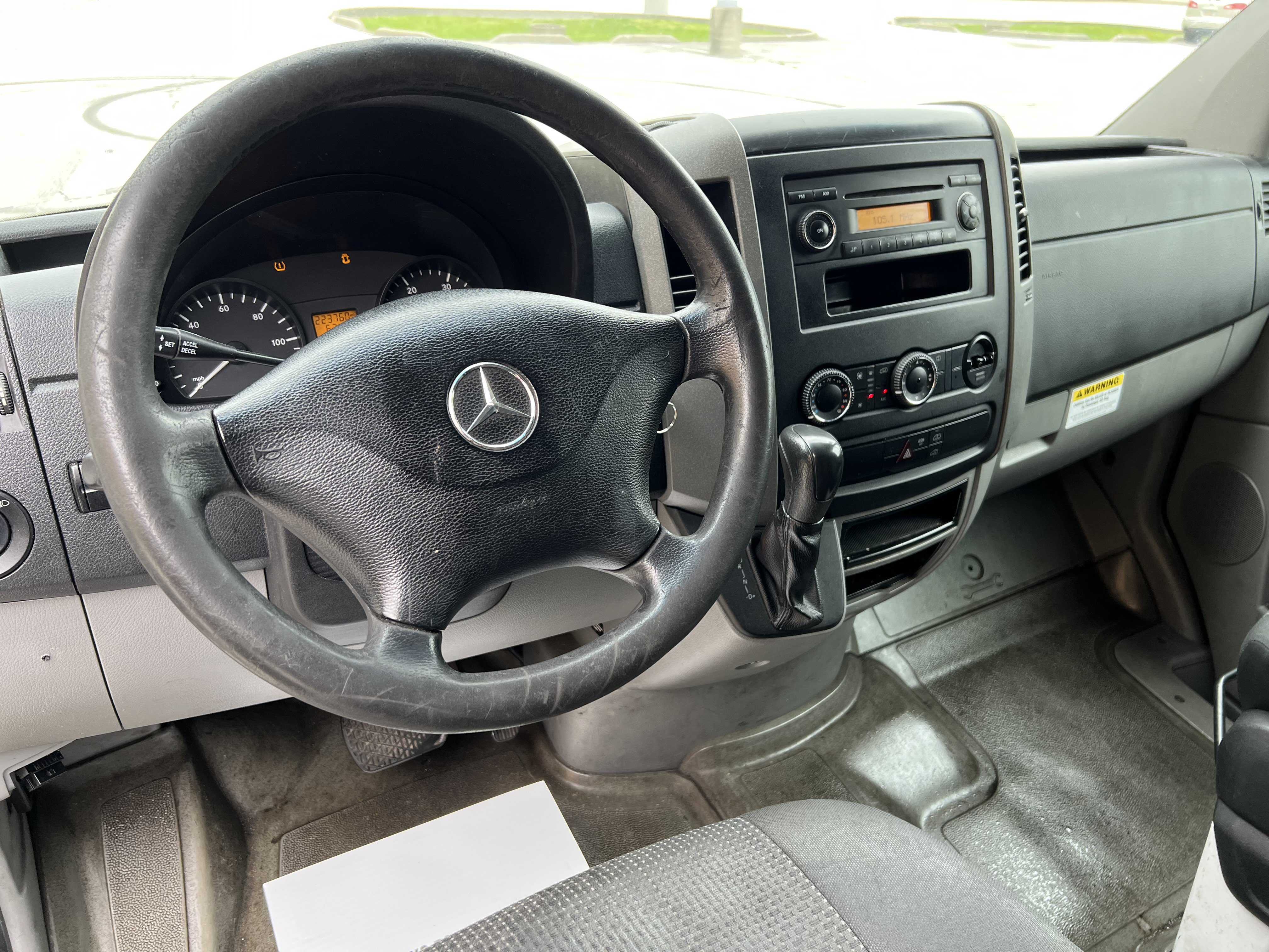 Used 2013 Mercedes-Benz Sprinter 2500 image 15
