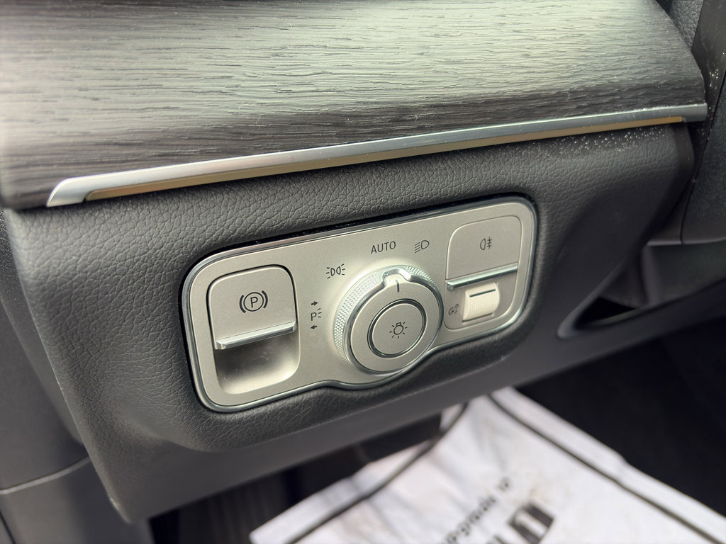 Used 2021 Mercedes-Benz GLE 350 4MATIC image 21