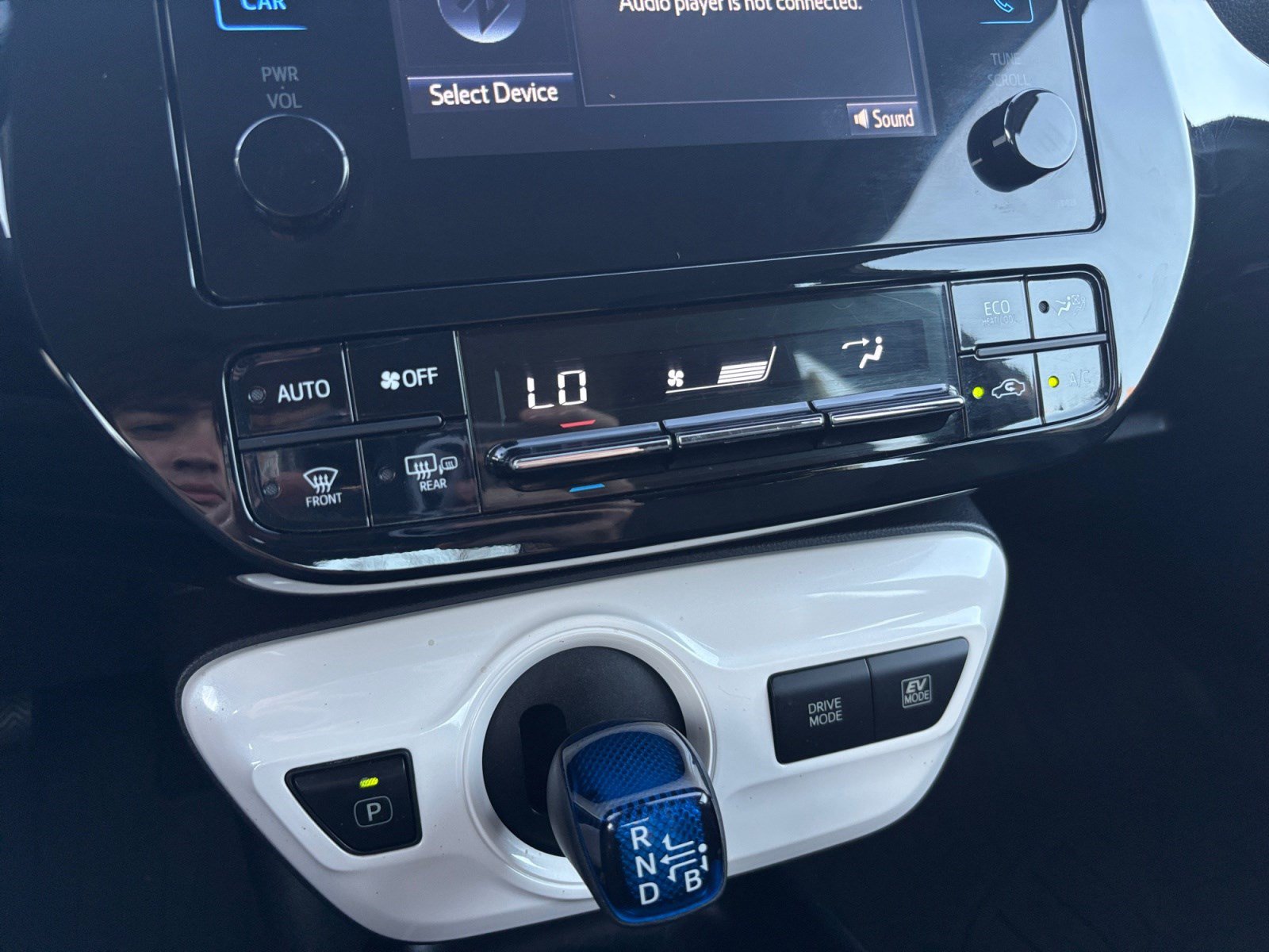 Used 2017 Toyota Prius Two FWD image 30