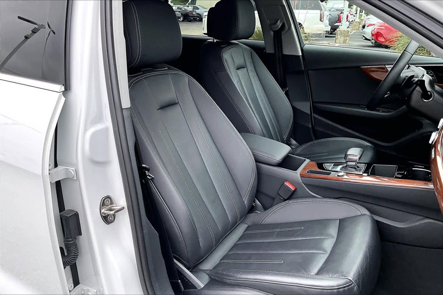 Used 2023 Audi A4 2.0T allroad Premium w/ Convenience Package AWD/4WD image 9