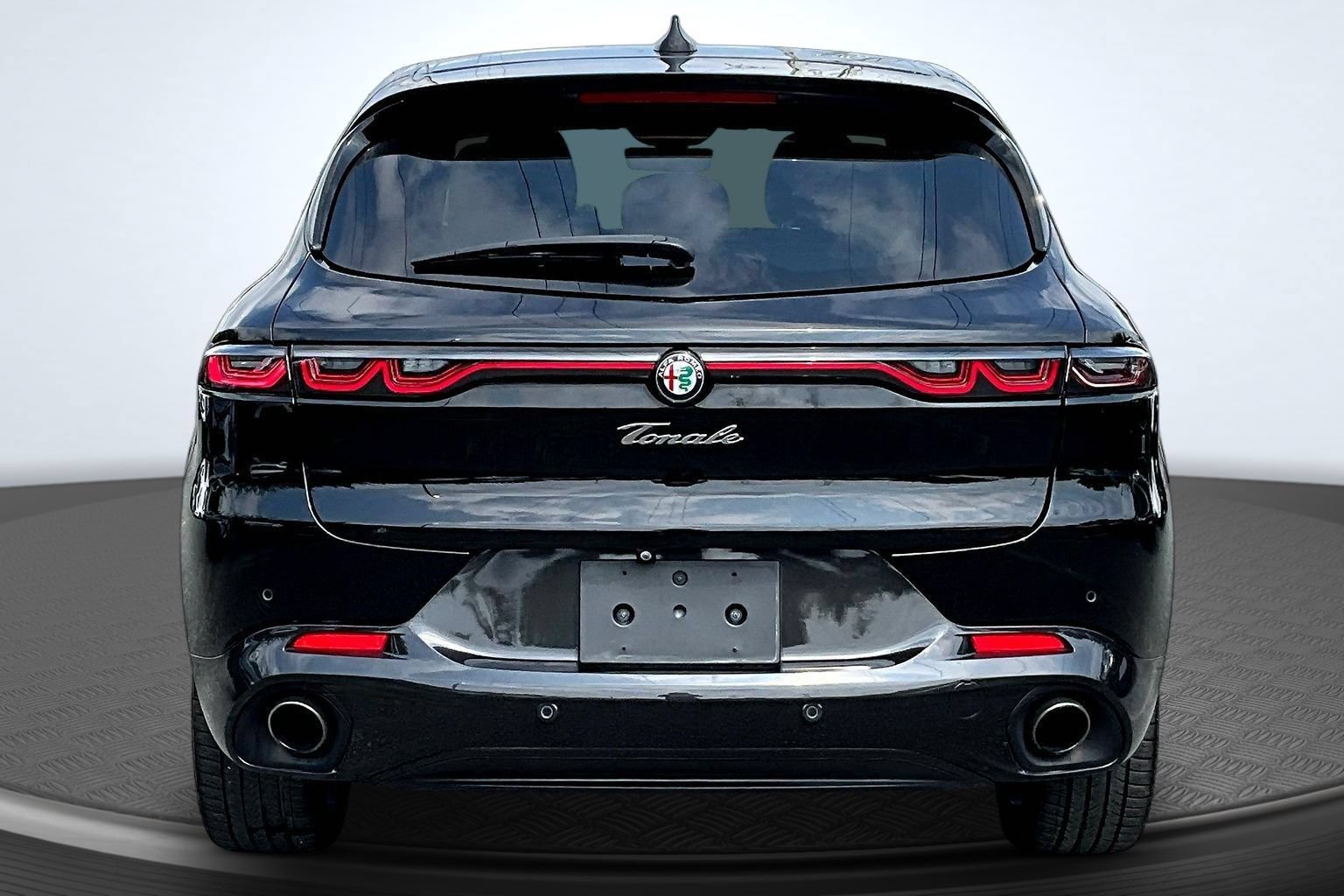 Used 2024 Alfa Romeo Tonale Veloce AWD/4WD image 4