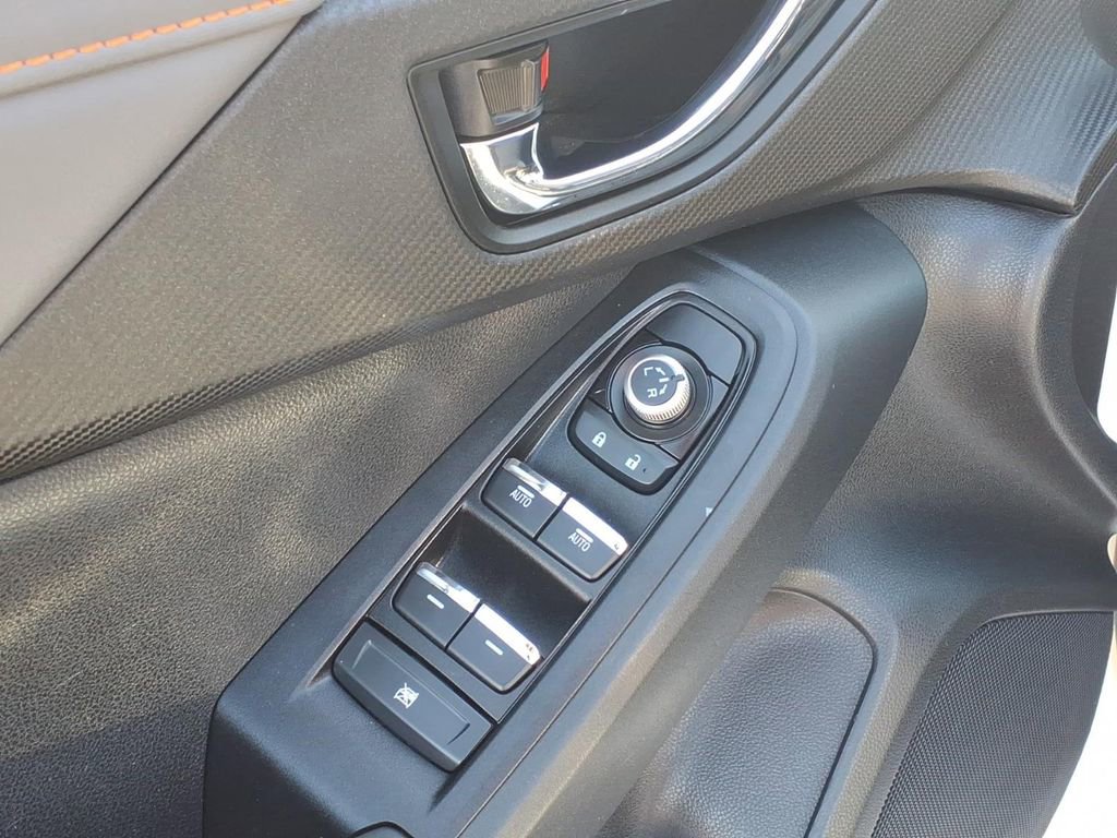 Certified 2024 Subaru Crosstrek 2.5i Limited AWD/4WD image 4