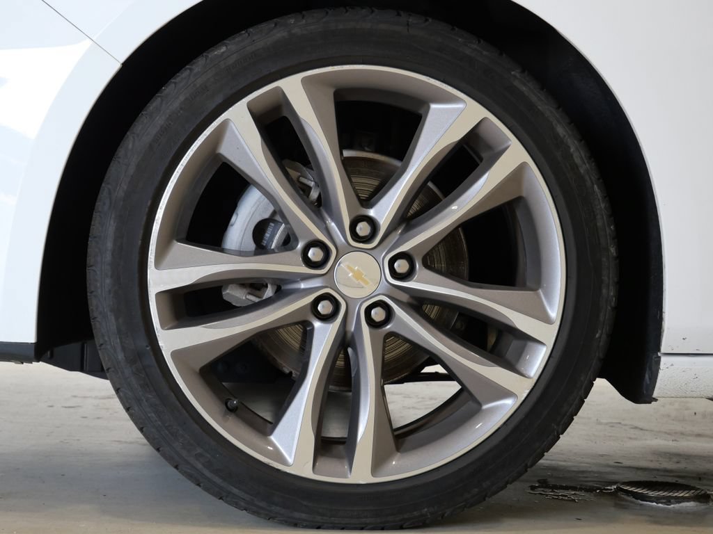 Used 2024 Chevrolet Malibu LT FWD image 9