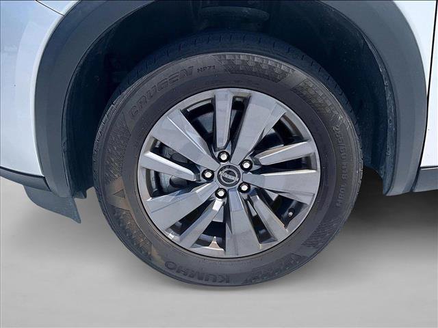 Used 2024 Nissan Pathfinder SV FWD image 10