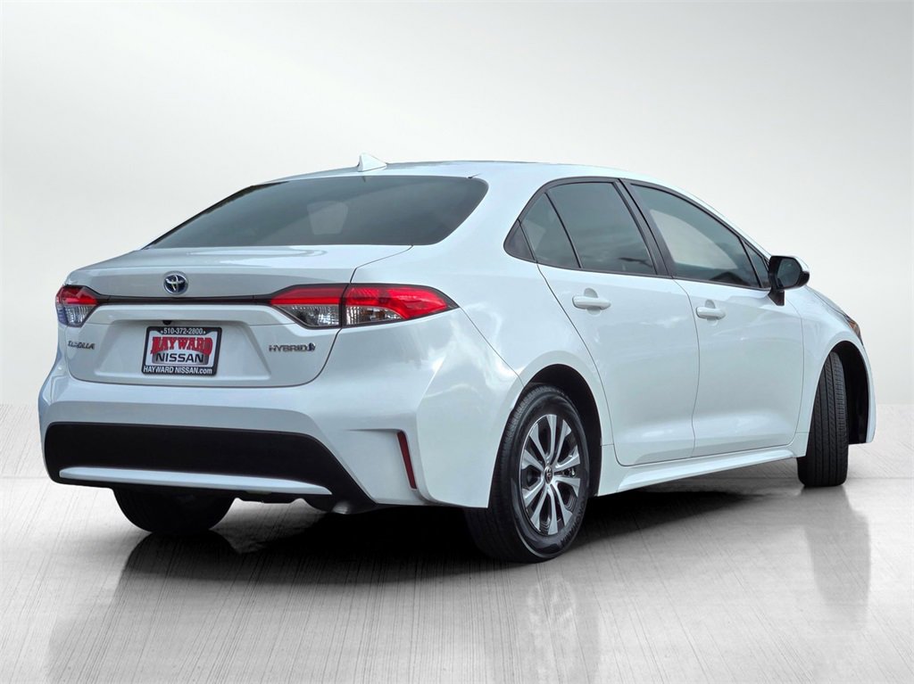 Used 2022 Toyota Corolla LE image 4
