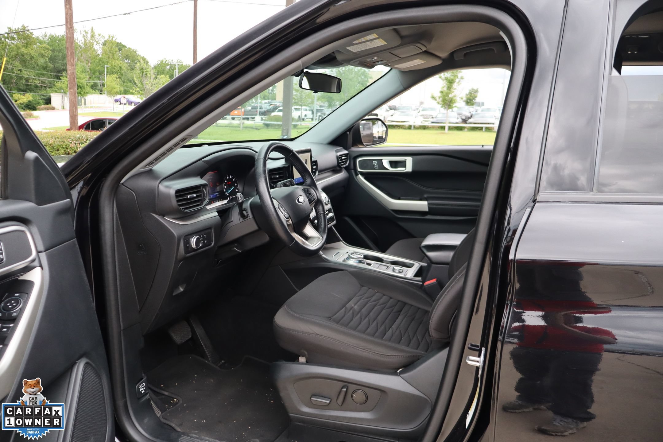 Used 2021 Ford Explorer XLT AWD/4WD image 22