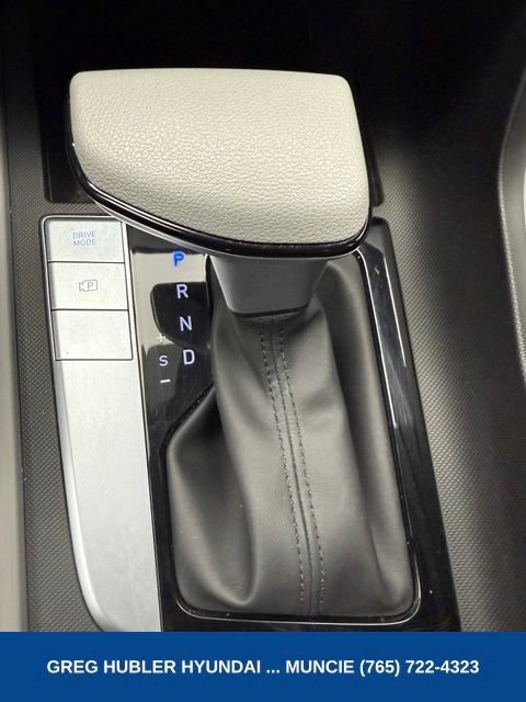 Used 2023 Hyundai Elantra SE FWD image 48