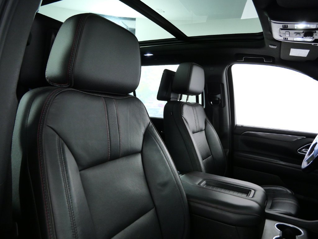 Used 2021 Chevrolet Suburban RST w/ Luxury Package AWD/4WD image 12