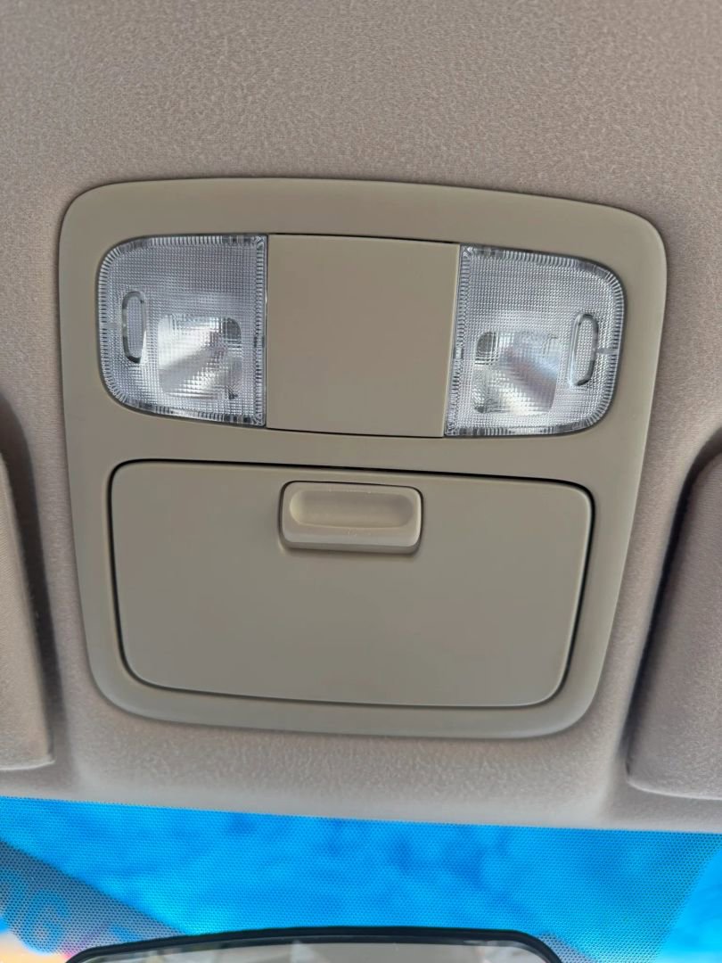 Used 2008 Toyota Solara SE image 24